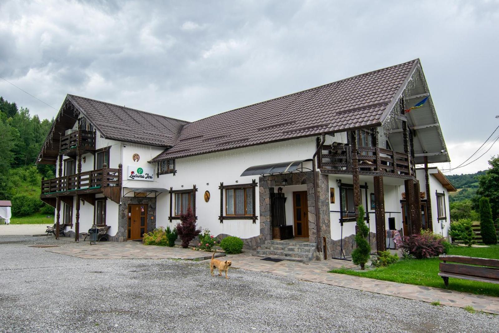 Lacrima Izei Villa Sacel  Exterior photo